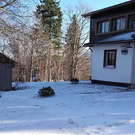 Willa Urocza Pensión *