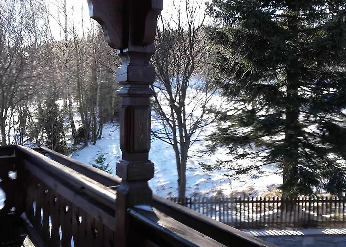 Willa Urocza بيت ضيافة *