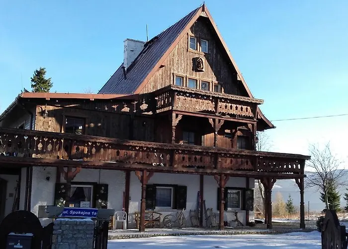 بيت ضيافة Willa Urocza